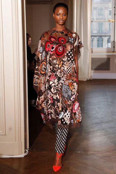 Look 24